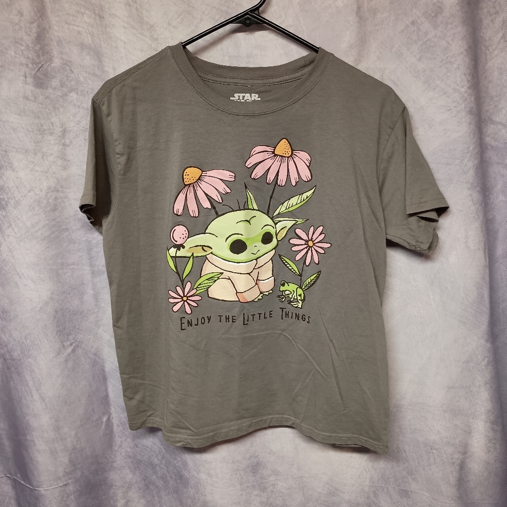 Star Wars Yoda Flower Graphic Tee
